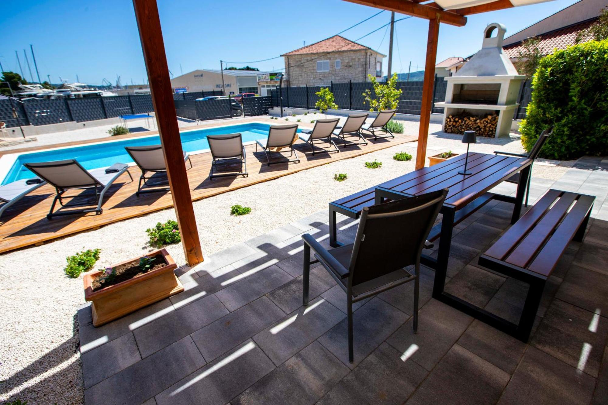 Apartment Laura Trogir Exterior foto