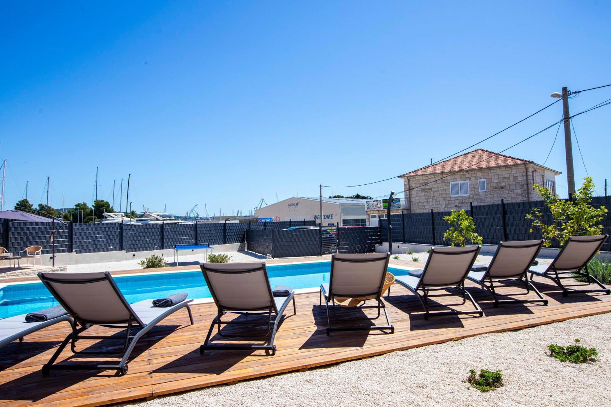 Apartment Laura Trogir Exterior foto