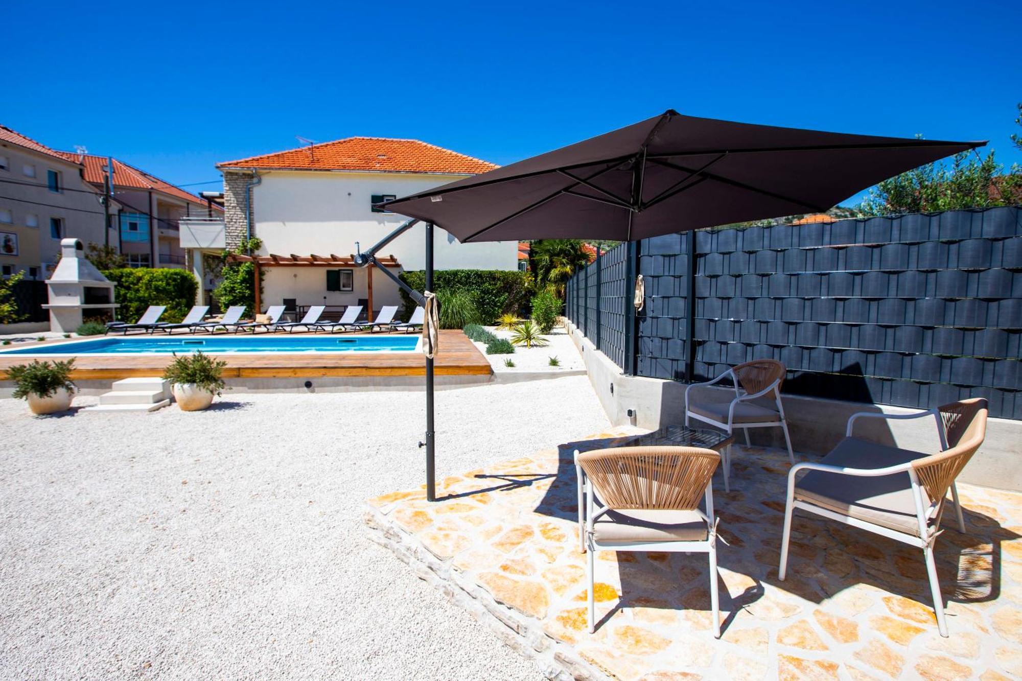 Apartment Laura Trogir Exterior foto